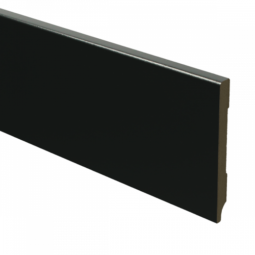 15968 MDF Moderne plint 90x9 voorgelakt RAL 9005